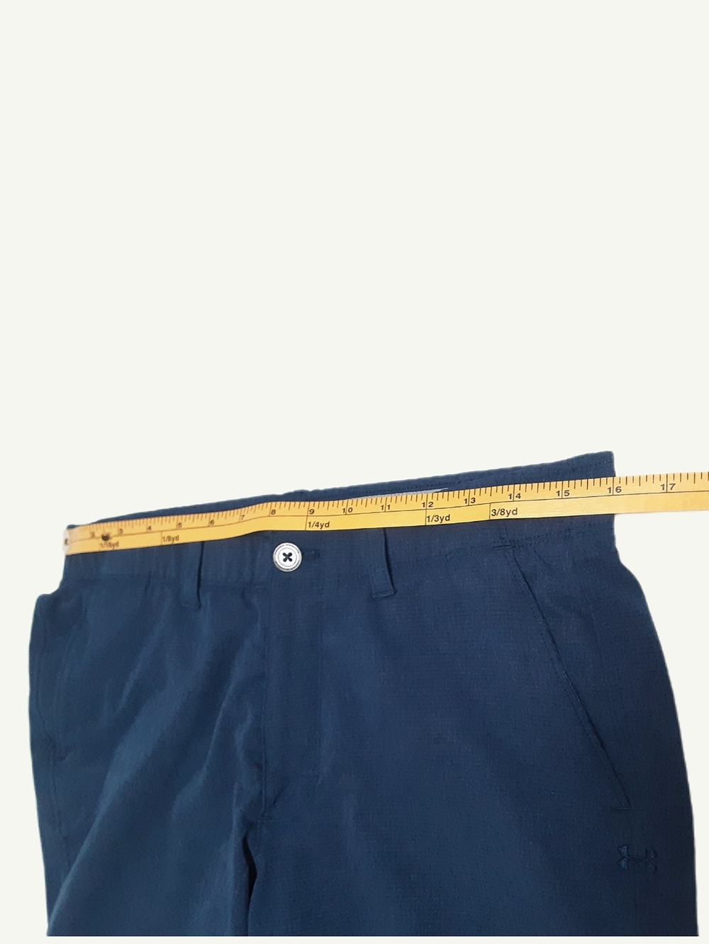 Under Armour Golf Shorts Mens 32W - Picture 9 of 11